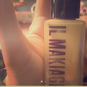 IL MAKIAGE Foundation (BN) color shade (50)